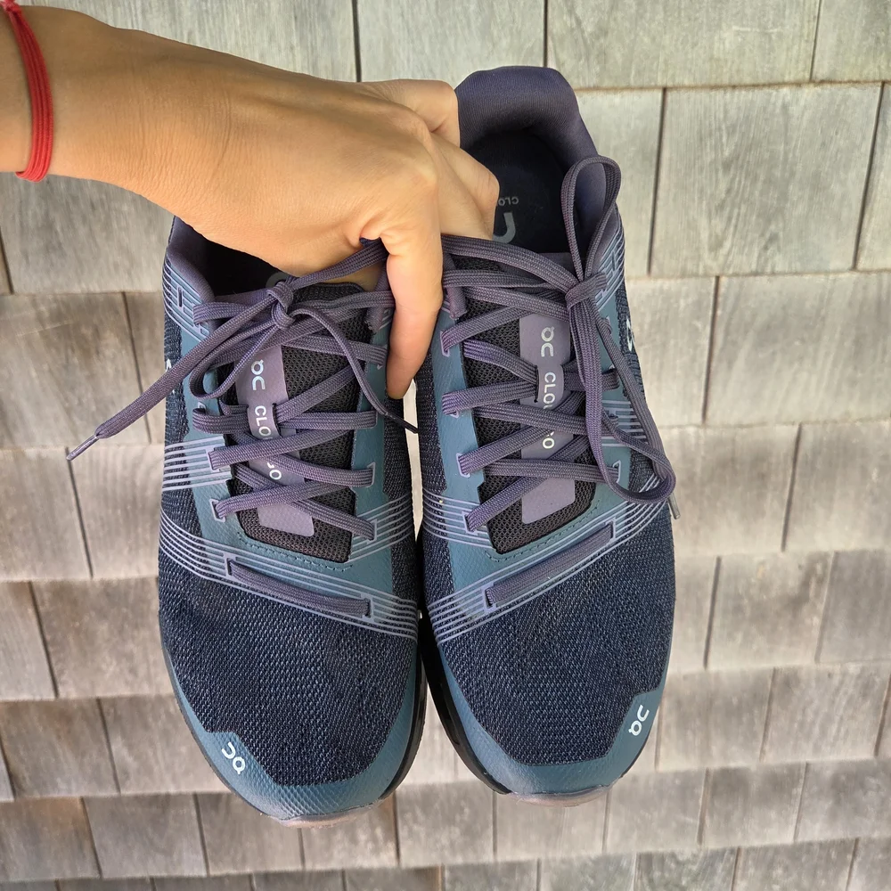 On Running Blue Athletic Shoes - Picture 2 of 8